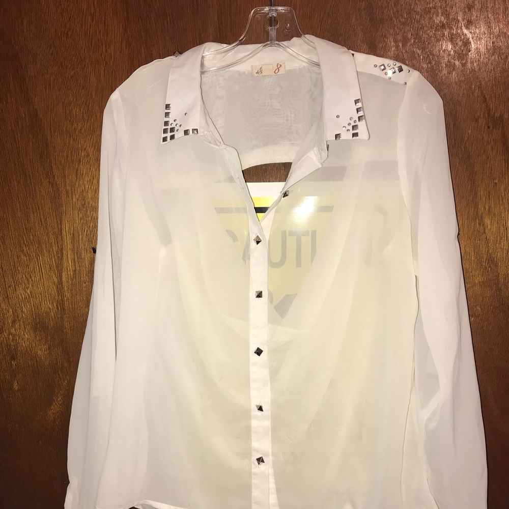 Brand: L8ter dressy top